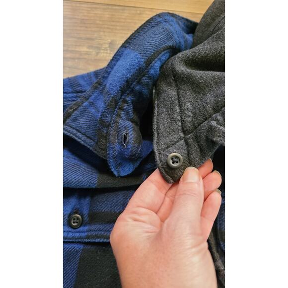 AE Mens Blue Plaid Button Down Shirt with Hood - Picture 4 of 8